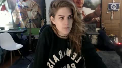 Snapshot of katiecutie_5 chatting on 14, 2, 2025 Katie online show from 14, 2, 2025