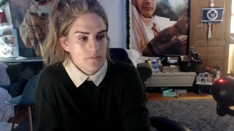 Snapshot of katiecutie_5 chatting on 17, 9, 2025 Katie online show from 17, 9, 2025