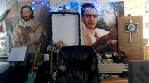 Snapshot of katiecutie_5 chatting on 8, 10, 2025 Katie online show from 8, 10, 2025