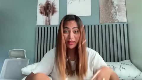 Snapshot of katiefrox_ chatting on 31, 10, 2025 katiefrox online show from 31, 10, 2025