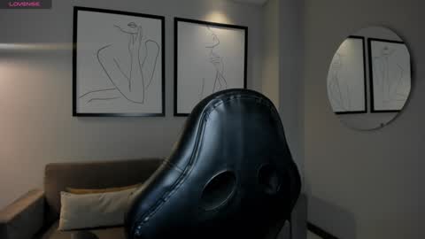 Kate Stonne online show from 15, 1, 2025