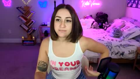 Snapshot of katieverona chatting on 17, 2, 2025 Katie Verona online show from 17, 2, 2025