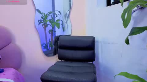 Snapshot of katrina_blaze chatting on 25, 6, 2026 katrina_blaze online show from 25, 6, 2026