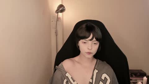 Snapshot of katsurotaro chatting on 4, 12, 2024 katsuro online show from 4, 12, 2024