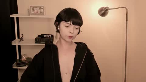 Snapshot of katsurotaro chatting on 24, 10, 2025 katsuro online show from 24, 10, 2025