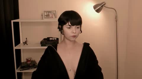 Snapshot of katsurotaro chatting on 11, 11, 2025 katsuro online show from 11, 11, 2025