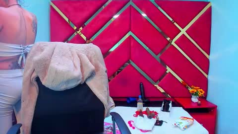 Snapshot of kattalella_luck chatting on 16, 12, 2025 kattalella luck online show from 16, 12, 2025