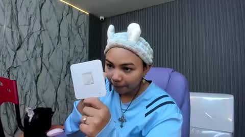 Snapshot of katteyes_ chatting on 23, 3, 2026 katteyes_ online show from 23, 3, 2026