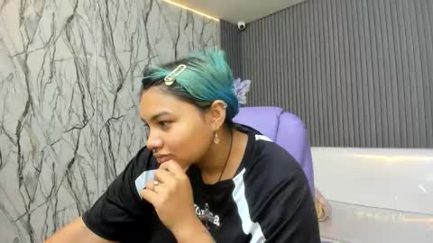 Snapshot of katteyes_ chatting on 4, 4, 2026 katteyes_ online show from 4, 4, 2026