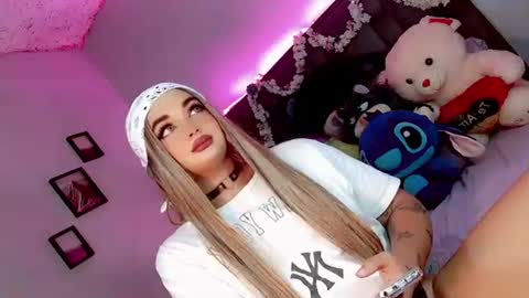 Snapshot of kattie_sweet_ chatting on 9, 10, 2025 kattie_sweet_ online show from 9, 10, 2025