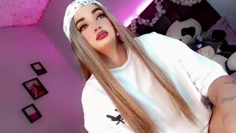 Snapshot of kattie_sweet_ chatting on 11, 10, 2025 kattie_sweet_ online show from 11, 10, 2025