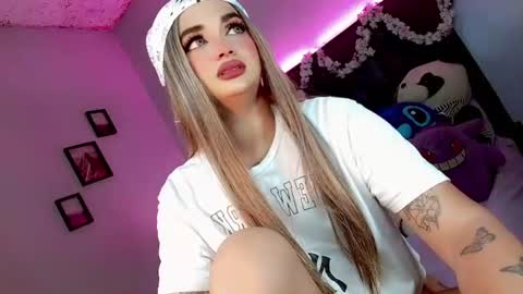 Snapshot of kattie_sweet_ chatting on 26, 10, 2025 kattie_sweet_ online show from 26, 10, 2025