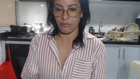 Snapshot of kattleyagray chatting on 3, 10, 2025 KattleyaGrey online show from 3, 10, 2025