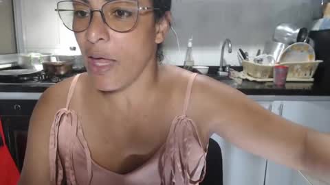 Snapshot of kattleyagray chatting on 27, 10, 2025 KattleyaGrey online show from 27, 10, 2025