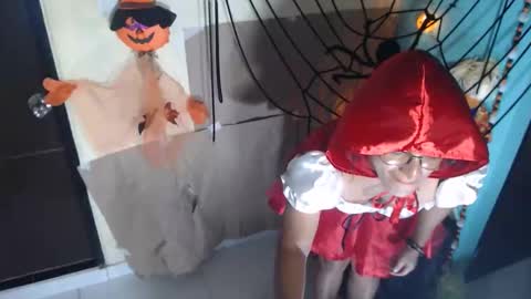 Snapshot of kattleyagray chatting on 31, 10, 2025 KattleyaGrey online show from 31, 10, 2025