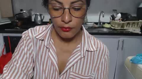 Snapshot of kattleyagray chatting on 13, 11, 2025 KattleyaGrey online show from 13, 11, 2025