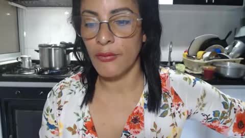 Snapshot of kattleyagray chatting on 27, 11, 2025 KattleyaGrey online show from 27, 11, 2025