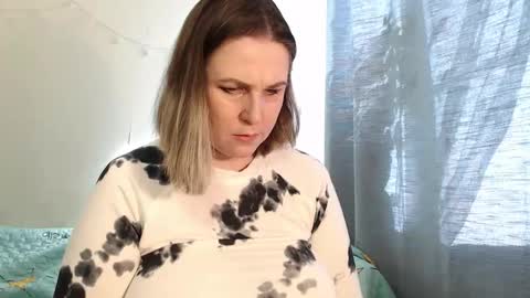 Katty Fox online show from 8, 4, 2026