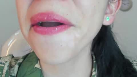 Snapshot of katty_mouth chatting on 14, 11, 2025 Katty online show from 14, 11, 2025