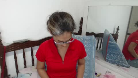 Snapshot of kattydirty144 chatting on 8, 1, 2025 angel online show from 8, 1, 2025