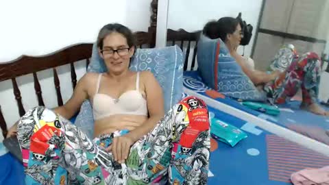 Snapshot of kattydirty144 chatting on 14, 1, 2025 angel online show from 14, 1, 2025