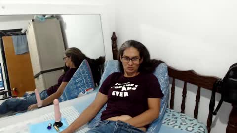 Snapshot of kattydirty144 chatting on 1, 2, 2025 angel online show from 1, 2, 2025