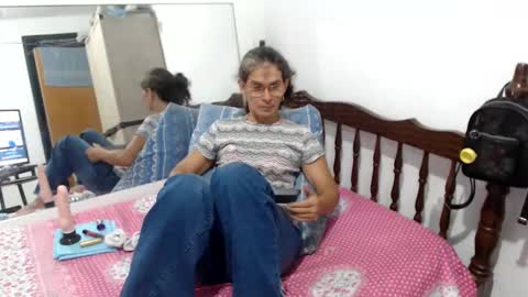 Snapshot of kattydirty144 chatting on 5, 3, 2025 angel online show from 5, 3, 2025