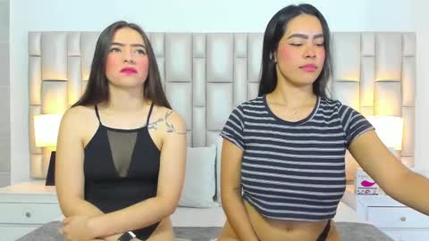 katy blonde girl and paola big boobs online show from 22, 11, 2025