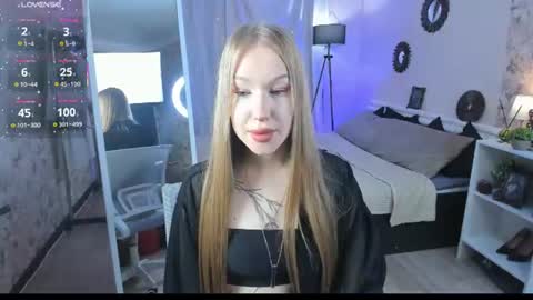 Snapshot of katy_midocalm chatting on 20, 7, 2026 Kate online show from 20, 7, 2026