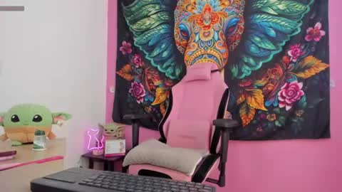 Snapshot of katy_simpsons chatting on 24, 6, 2026 katy simpsons online show from 24, 6, 2026