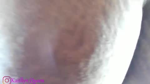 Kaitllyn Queen online show from 21, 12, 2025