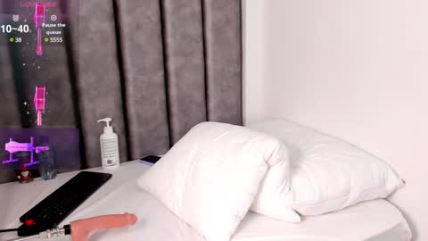 Snapshot of katy_thompson_ chatting on 21, 1, 2025 Katherin online show from 21, 1, 2025