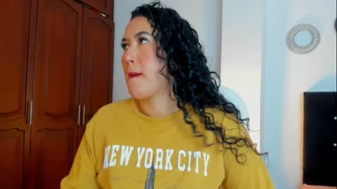 Snapshot of katyajhonss chatting on 4, 10, 2025 KATYAJHONSS online show from 4, 10, 2025