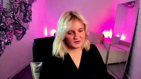 Snapshot of katybriggs chatting on 24, 6, 2026 Katy online show from 24, 6, 2026