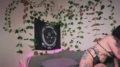 Snapshot of kawai_kittypussy chatting on 7, 1, 2026 Mia online show from 7, 1, 2026