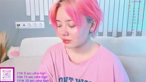 Snapshot of kawaii_yuki chatting on 13, 10, 2025 Yuki  online show from 13, 10, 2025