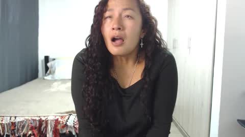  Khawit  online show from 12, 11, 2025