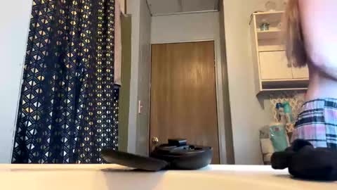 Snapshot of kay_la chatting on 26, 11, 2025 kay_la online show from 26, 11, 2025