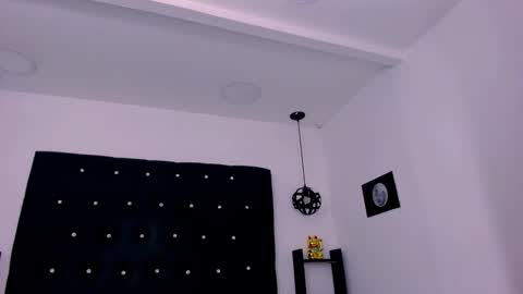 Cattleya stone online show from 9, 1, 2025