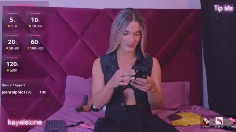 Cattleya stone online show from 14, 2, 2026