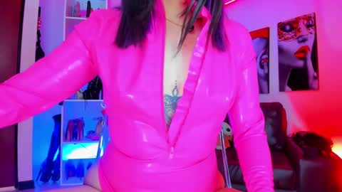 Snapshot of kayilyn chatting on 11, 2, 2025 CAMILA online show from 11, 2, 2025