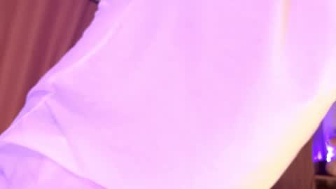 Kayla  online show from 25, 2, 2025