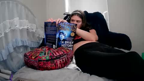 kaylaelizabeth97 online show from 18, 5, 2026