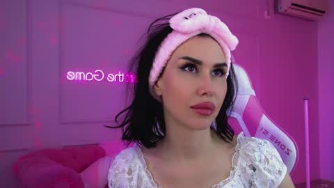 Kayla online show from 29, 4, 2026