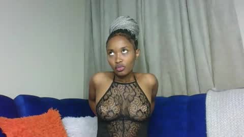 kaylar online show from 8, 11, 2025