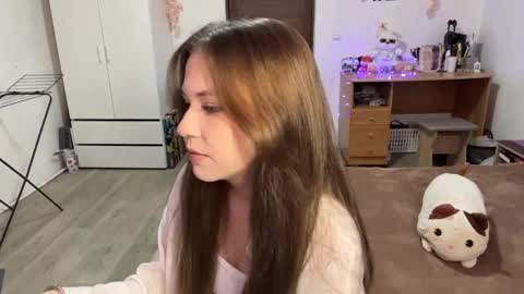 Snapshot of kaylawulfing chatting on 10, 4, 2026 Nyelle online show from 10, 4, 2026