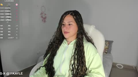 INSTAGRAM AND TW 11kayle online show from 3, 12, 2024