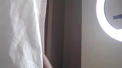 Snapshot of kayleeeee_ee chatting on 17, 9, 2025 Kaylee online show from 17, 9, 2025