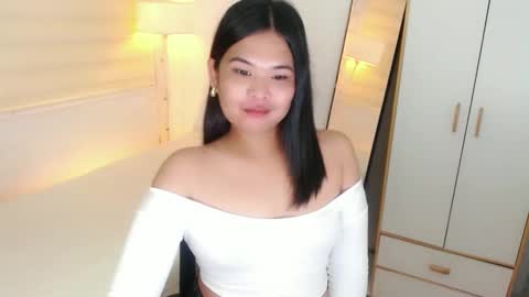 Y O U R        F U T U R E       K A Y L E E  online show from 20, 2, 2025