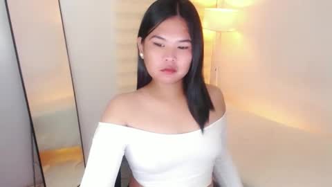 Y O U R        F U T U R E       K A Y L E E  online show from 25, 2, 2025